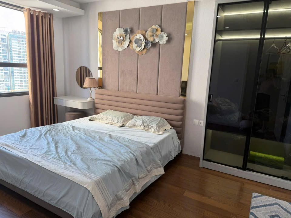 Chung cư HUD Trầu Cau 57m² giá 2.3 tỷ - Full nội thất mới tinh, view bể bơi