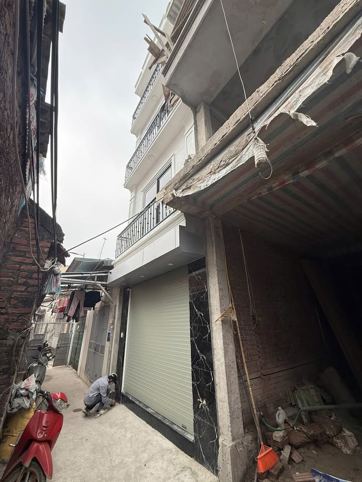 Nhà mới La Phù 45m² giá chỉ 5 tỷ - Sẵn sàng vào ở ngay!