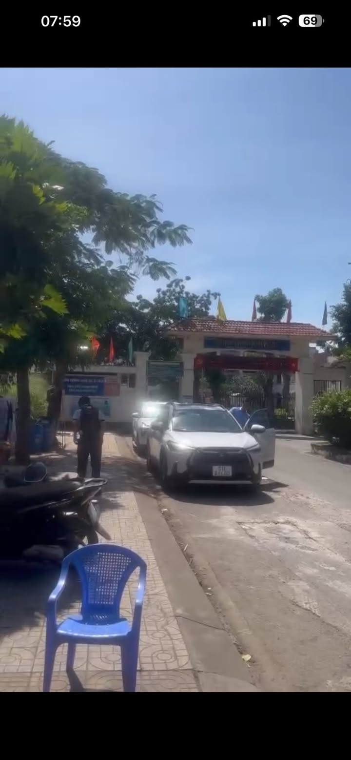 Đất thổ cư 100m² Tân Đông Hiệp giá 6 tỷ - Kinh doanh sầm uất ngay cổng trường!