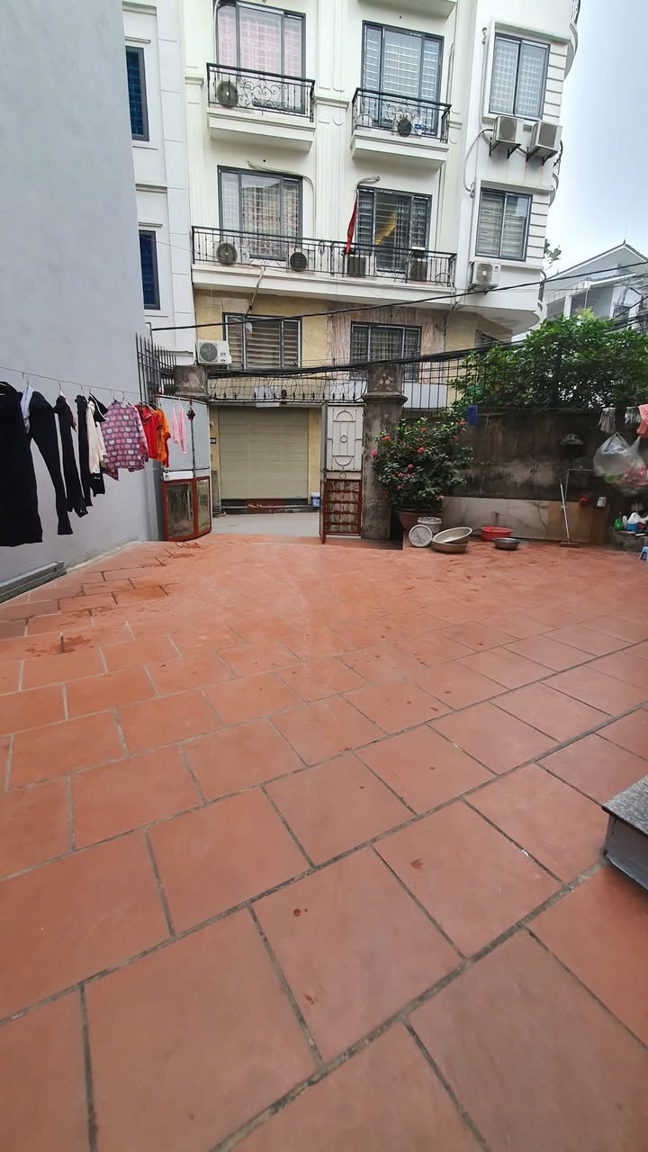 Nhà cấp 4 cho thuê tại Kiến Hưng, Hà Đông 27m² - Sân rộng, tiện nghi đầy đủ!