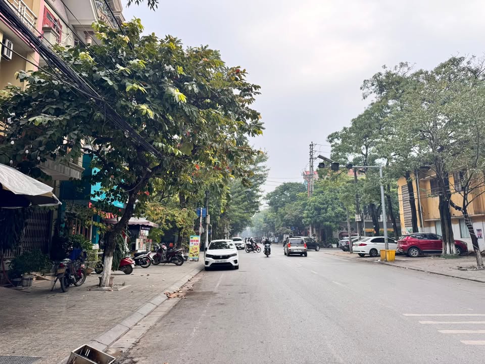 Nhà cấp 4 mặt đường Hồ Ngọc Lân, TP. Bắc Ninh 68m² giá 11 tỷ - Cơ hội kinh doanh siêu lợi nhuận!