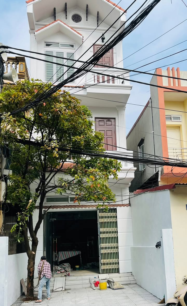 Nhà phố Hồ Ngọc Lân Bắc Ninh 129m² giá 11 tỷ - Đầu tư sinh lời hấp dẫn!