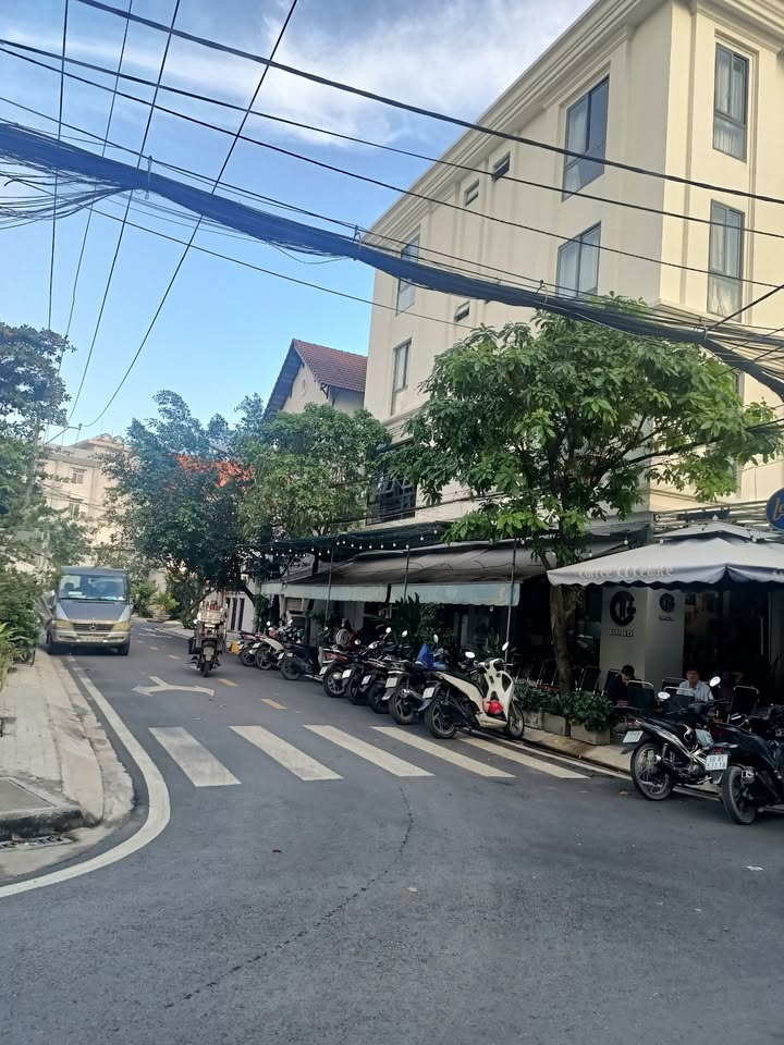 Đất góc đường Nguyễn Thị Thập, Quận 7, 147.2m² giá 17 tỷ - Tiềm năng đầu tư lớn!