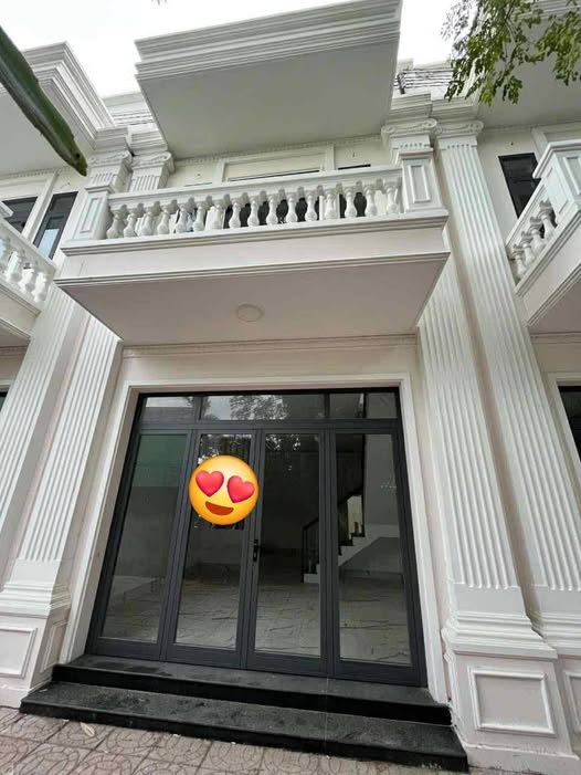 Nhà 1 trệt 1 lầu tại Phường Thanh Đức, 90m² giá 2.3 tỷ - Tiện ích đầy đủ!