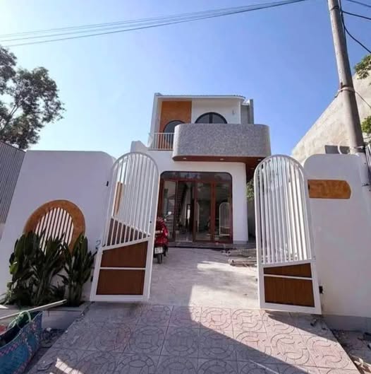 Nhà 1 Trệt 1 Lầu Phường 8 Vĩnh Long 126m² giá 2.69 tỷ - Sẵn sàng vào ở!