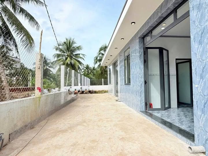 Nhà mới hoàn thiện tại An Hội, Vĩnh Long 75m² giá 860 triệu - Đường ô tô vào tận cửa!
