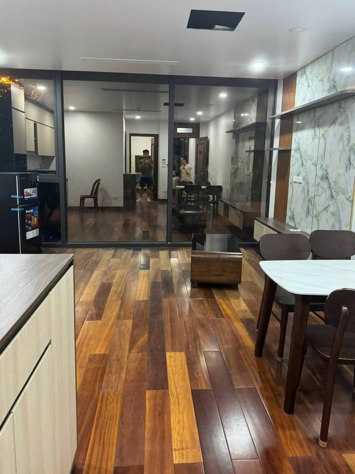 Căn hộ 1 ngủ 1 khách mặt phố Lâm Hạ, Long Biên 8 triệu - Full nội thất tiện nghi!