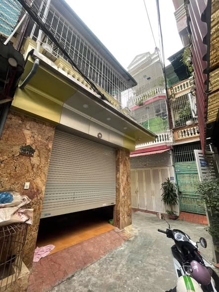 Nhà 2 tầng đẹp tại phố Lam Sơn, Thanh Hóa - Giá 3.1 tỷ - Sẵn sàng vào ở!