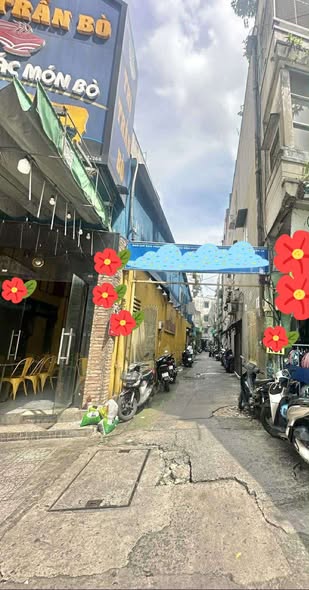 Căn hộ chung cư Quận 10 61m² giá 2.8 tỷ - Sổ hồng chính chủ, chỉ cần dọn vào ở ngay!