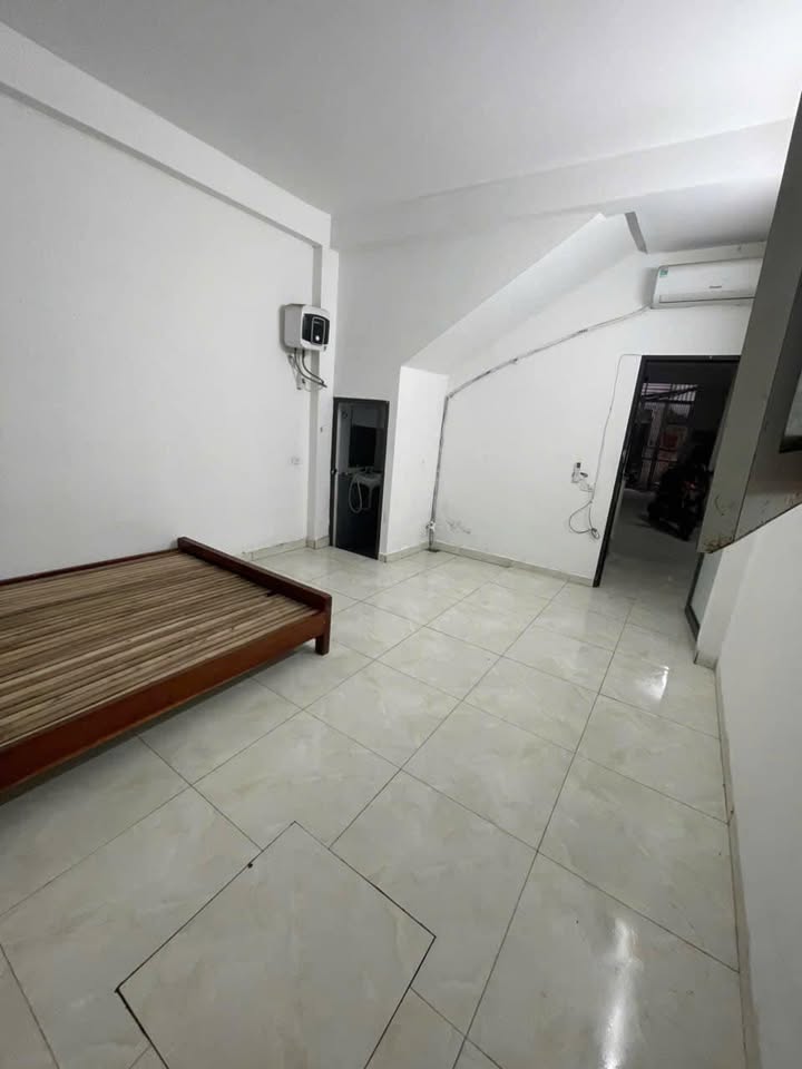 Phòng trọ cho thuê tại Ngõ 124 Tân Triều, 15m² - Giá chỉ 3 triệu/tháng!