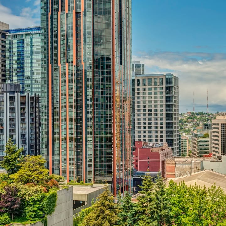 Căn hộ dịch vụ 6 phòng Quận 9 64m² giá 7 tỷ - Dòng tiền ổn định 30 triệu/tháng!