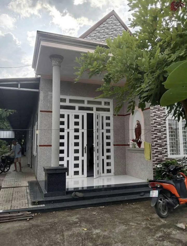 Nhà phố Tân Phú Đồng Nai 890.4m² giá 4.2 tỷ - Mặt tiền đẹp, gần chợ