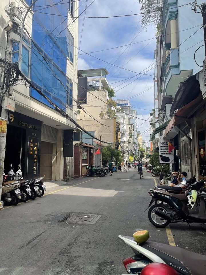 Nhà mặt tiền cho thuê đường Nguyễn Thái Bình Quận 1, 75.6m² giá 55 triệu - Thích hợp mở văn phòng, shop!