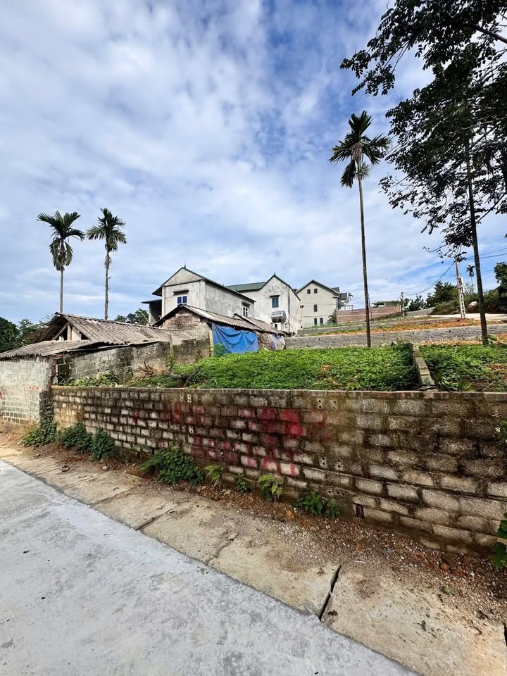 Đất nền Thôn 2 Yên Xuân 164m² giá 3.1 tỷ - Mặt tiền rộng, vị trí đắc địa!