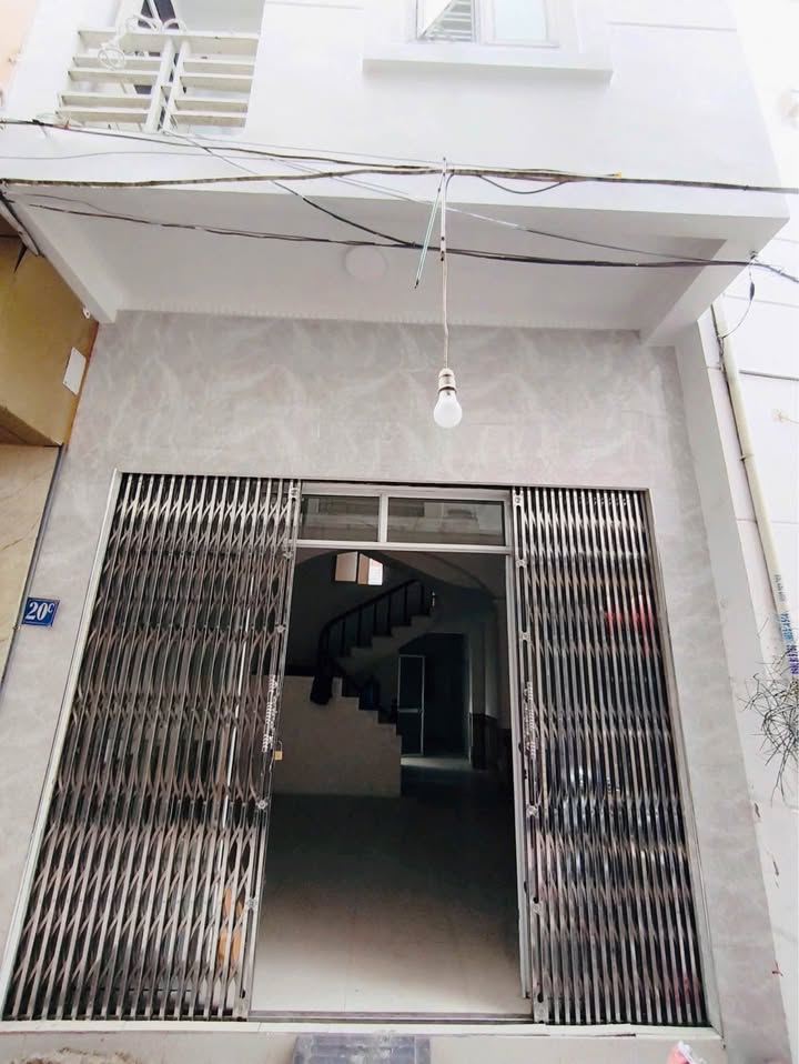 Nhà phố Miếu Hai Xã Lê Chân 40m² giá 3.2 tỷ - Ô tô đỗ tận cửa!