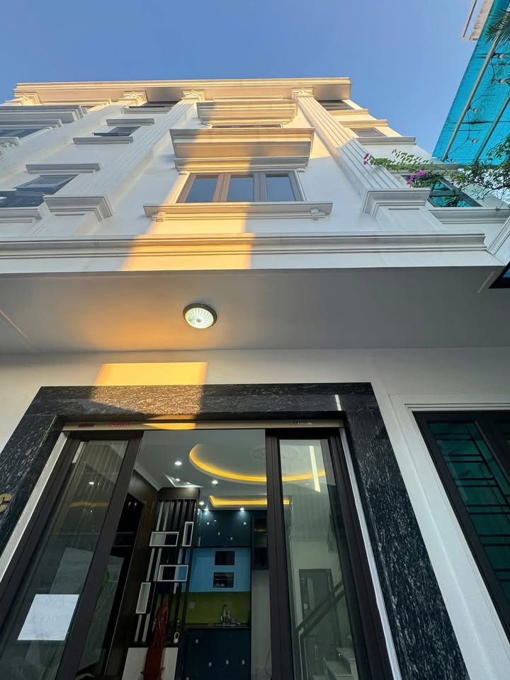 Nhà 4 tầng tại đường Nam Trung Hành, Hải An, Hải Phòng - Nhà mới nguyên seal, giá 4.18 tỷ!