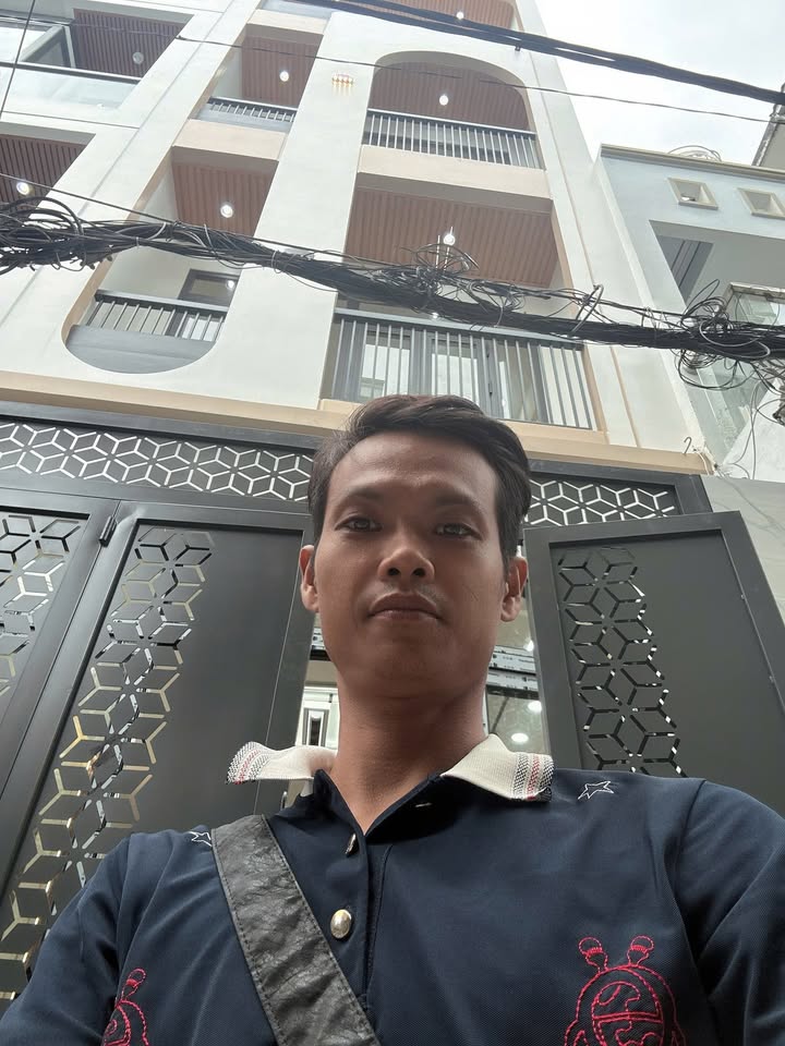 Nhà phố Bình Tân 50m² giá 5 tỷ - Full nội thất cao cấp, sẵn sàng vào ở!