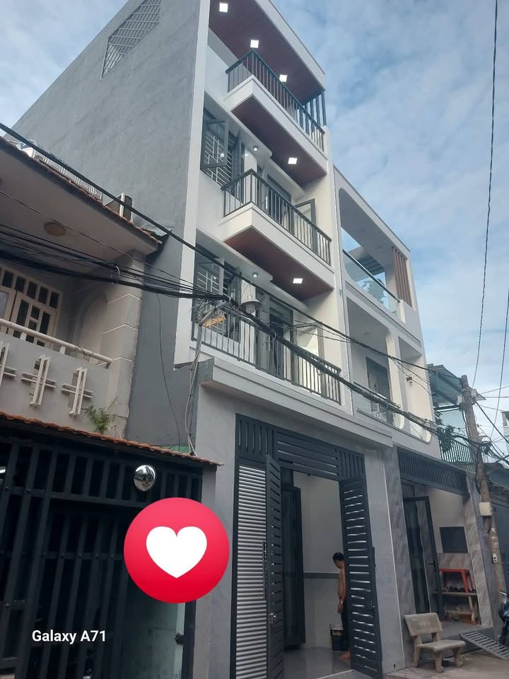 Nhà mới xây Hẻm xe tải 2 tấn Hiệp Thành, Q12 - 76m² 6 phòng ngủ, thỏa thuận giá!