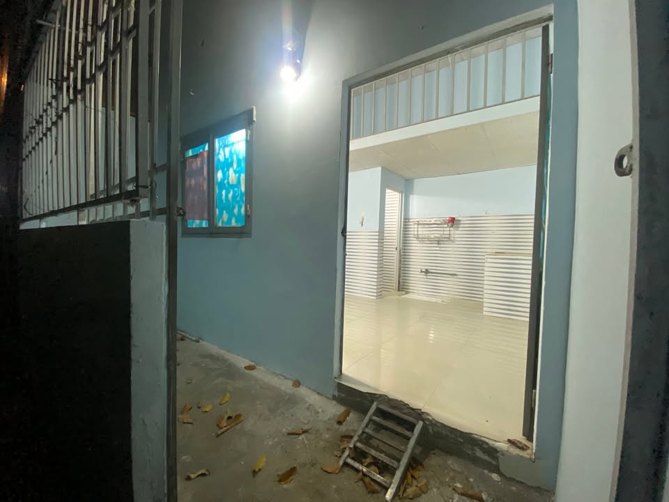 Cho thuê phòng trọ riêng biệt tại khu phố 3, Tân Hiệp 30m² - Giá chỉ 2.2 triệu/tháng!