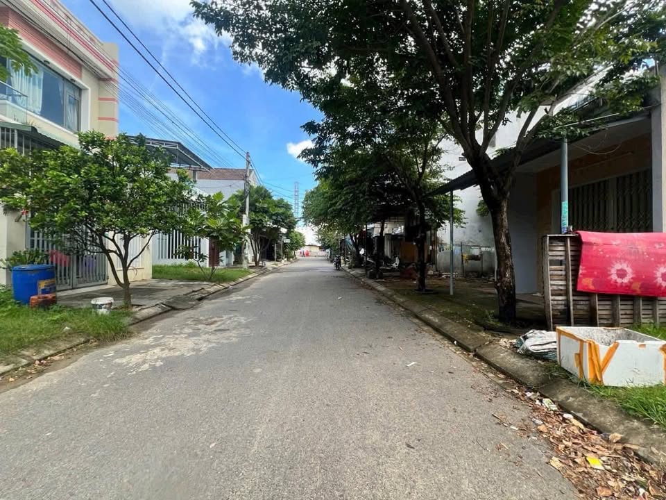 Đất nền Hòa Khánh, Đà Nẵng 100m² giá 3 tỷ - Mặt tiền 5m5, lề 3m thuận lợi!