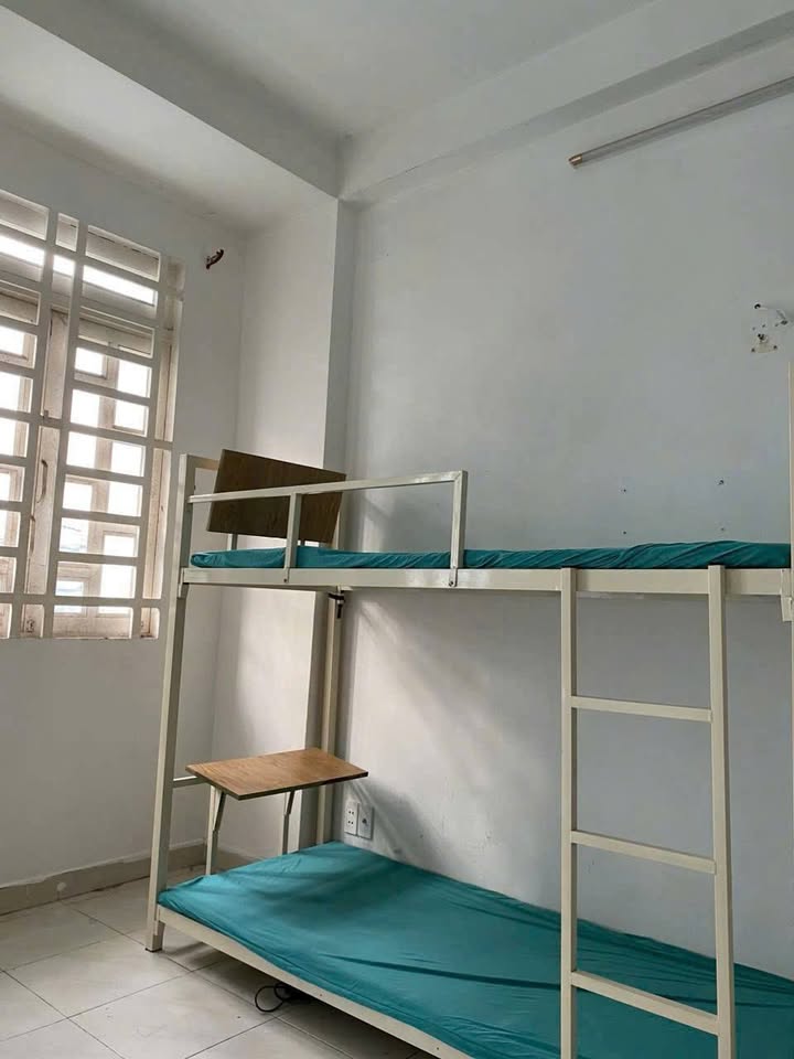 Nhà nguyên căn cho thuê đường 17, Linh Chiểu, Thủ Đức 60m² - Vị trí đắc địa ngay cổng Đại học Ngân hàng!