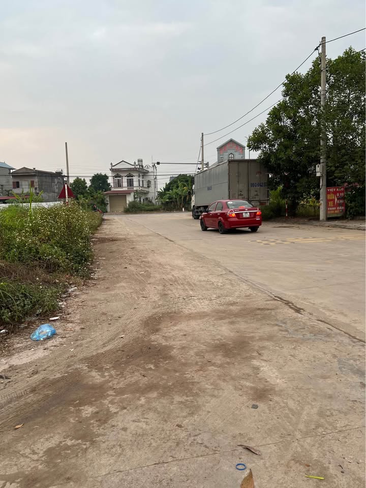 Đất góc 134m² xã Ngọc Thiện, Tân Yên - Tiềm năng kinh doanh lớn chỉ 3 tỷ!