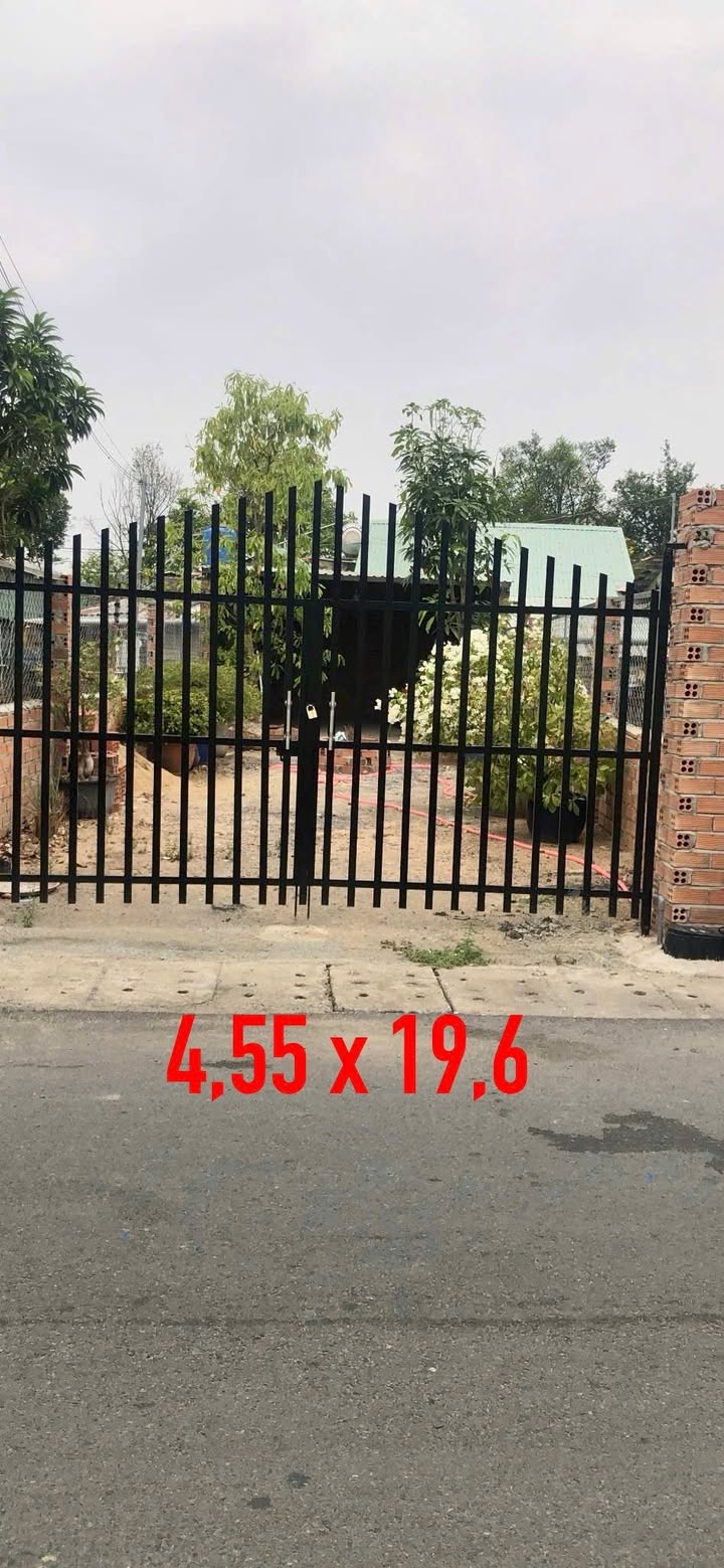 FrontHouse mặt tiền đường Đông Minh Dĩ An 93m² giá 4.5 tỷ - Cơ hội đầu tư hiếm có!