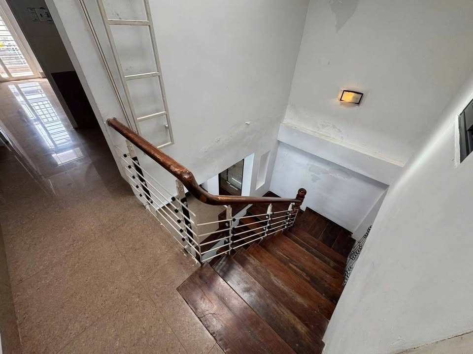 Nhà 1 mê hẻm Đào Duy Từ 52m² giá 2.55 tỷ - Đầy đủ tiện nghi, sẵn sàng vào ở!