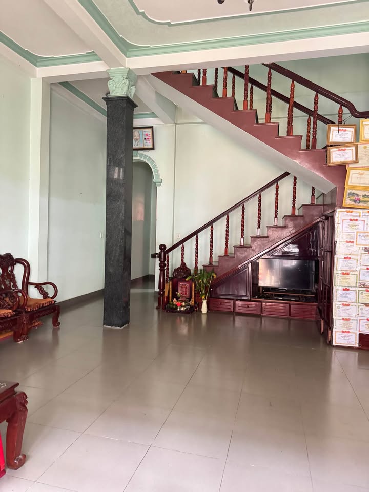 Nhà phố Liên Nghĩa, Đức Trọng 114m² giá 5.2 tỷ - Gần chợ, tiện ích đầy đủ!