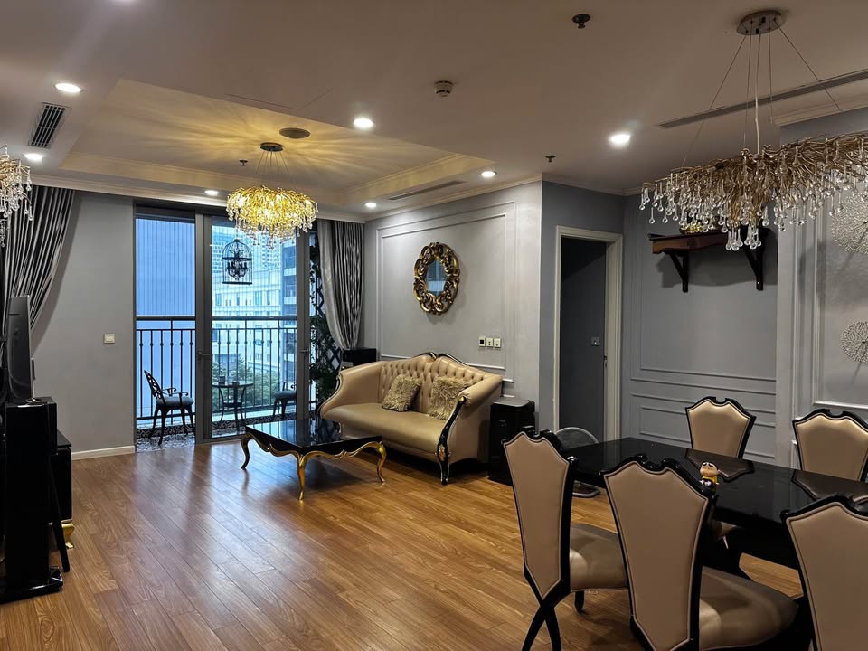 Căn hộ Parkhill Timescity 4 phòng ngủ tại quận Hoàng Mai giá 20 triệu - Nhà mới, thoáng mát!