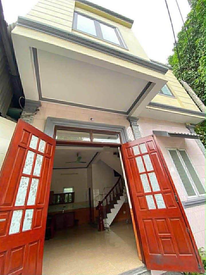 Nhà riêng cho thuê tại Cẩm Tây, Cẩm Phả - 2 tầng, chỉ 2.5 triệu/tháng!
