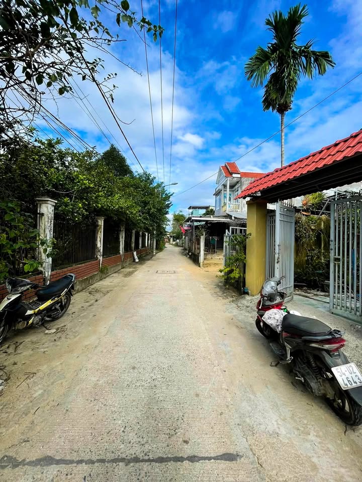 Đất nền Nghĩa Lộ 100m² giá chỉ 1.2 tỷ - Đường ô tô vào tận nơi!