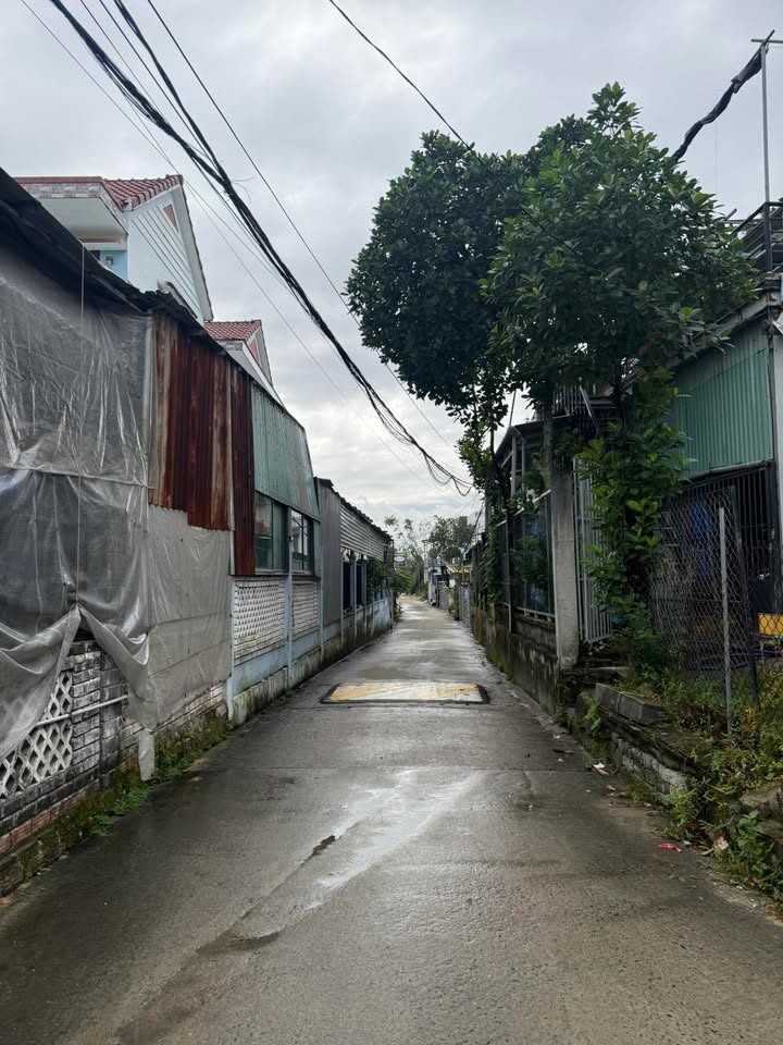 Đất đẹp Nguyễn Tất Thành Hội An 126m² giá chỉ 2 tỷ - Đầu tư sinh lời ngay!