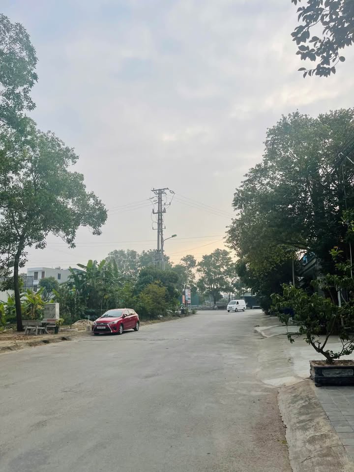 Lô đất nền Quảng Phú 100m² giá 2 tỷ - Vị trí đắc địa, tiềm năng phát triển!