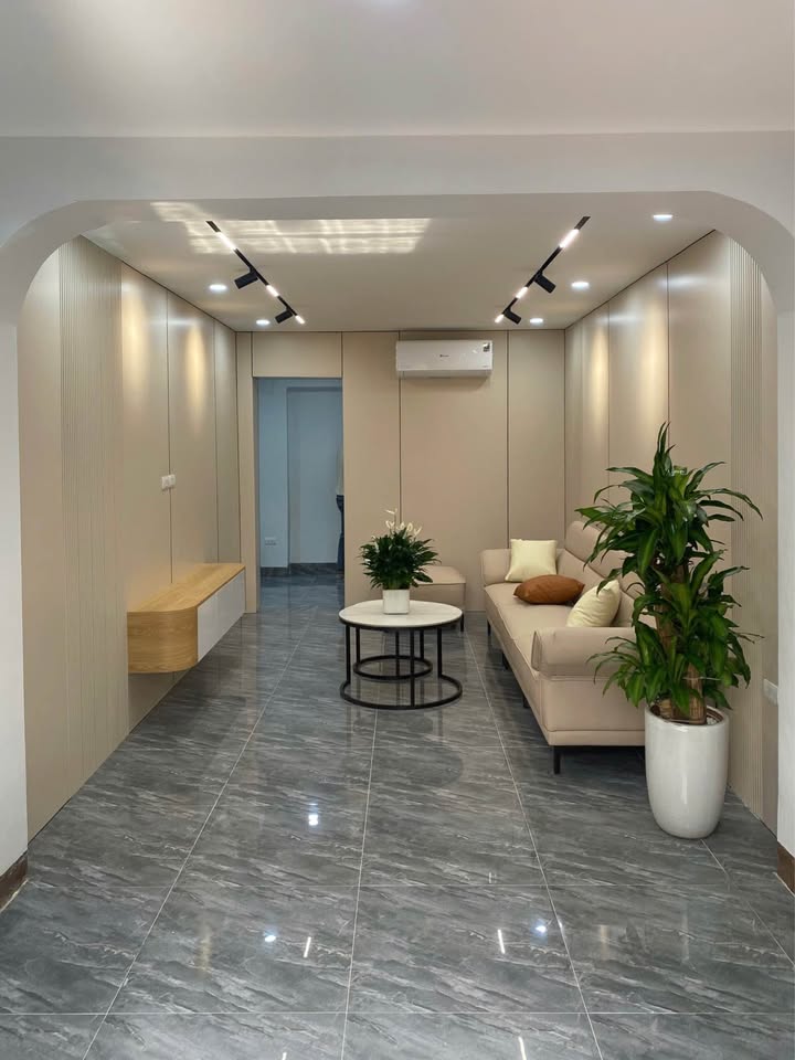 Căn hộ Tập thể Mai Động 90m² giá 4 tỷ - Full nội thất, tầng 1 siêu hiếm!