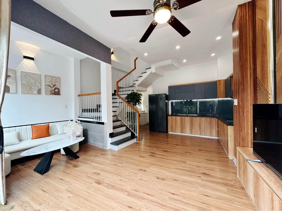 Nhà 3 tầng Trần Cao Vân 50m² giá 4.39 tỷ - Full nội thất, thương lượng