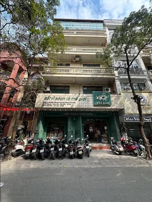 Nhà mặt phố Đỗ Quang 207m² giá 83 triệu/tháng - Phù hợp mọi mô hình kinh doanh!