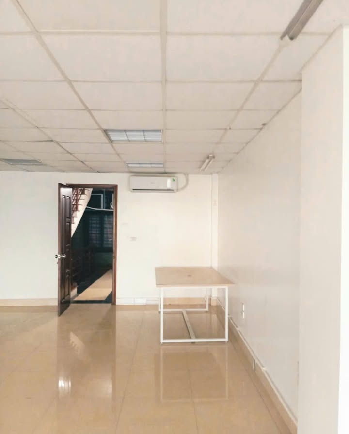 Cho thuê FrontHouse 82m² tại Lê Đức Thọ, Mỹ Đình - Giá chỉ 9,9 triệu/tháng!