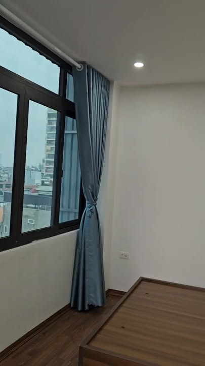 Căn hộ cho thuê Ngõ 409 Kim Mã, Ba Đình 90m² - Full nội thất, tiện nghi cao cấp!