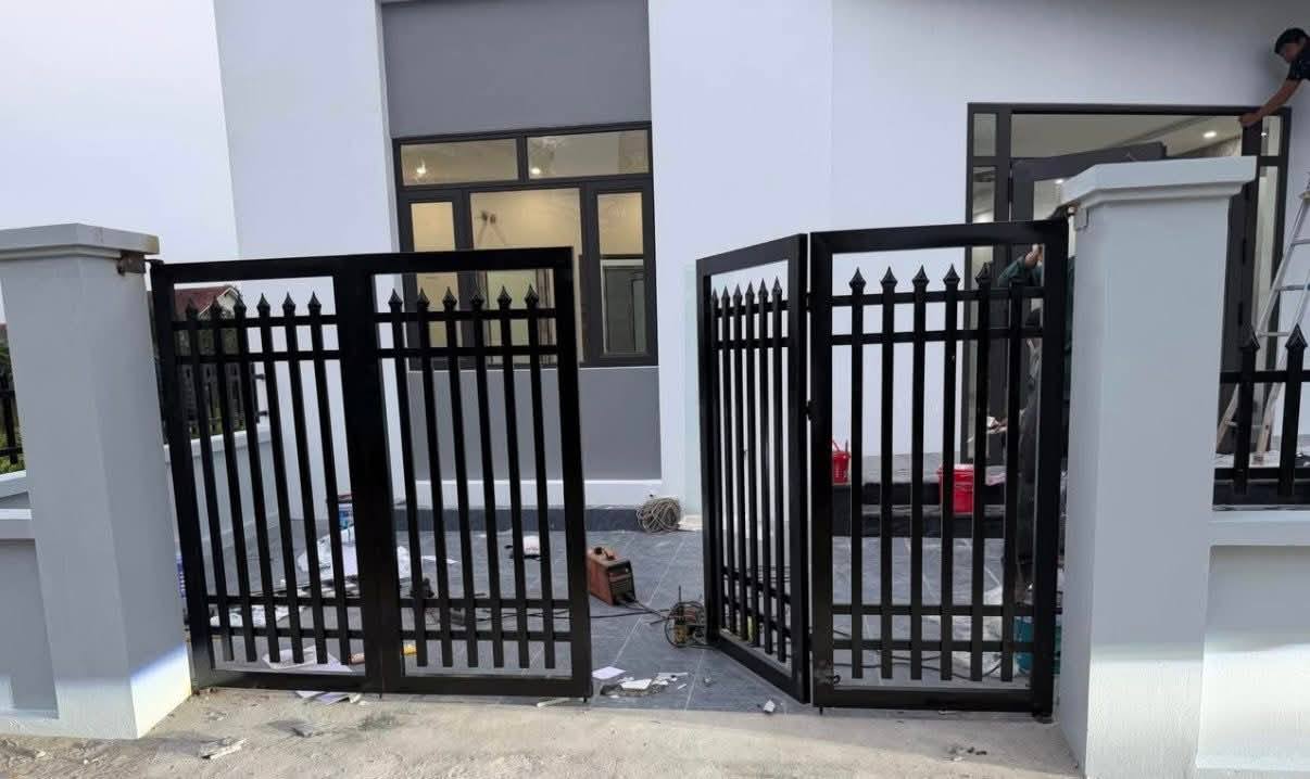 Nhà cấp 4 Hải Yên Móng Cái 200m² giá chỉ 2 tỷ - Chính chủ bán gấp!