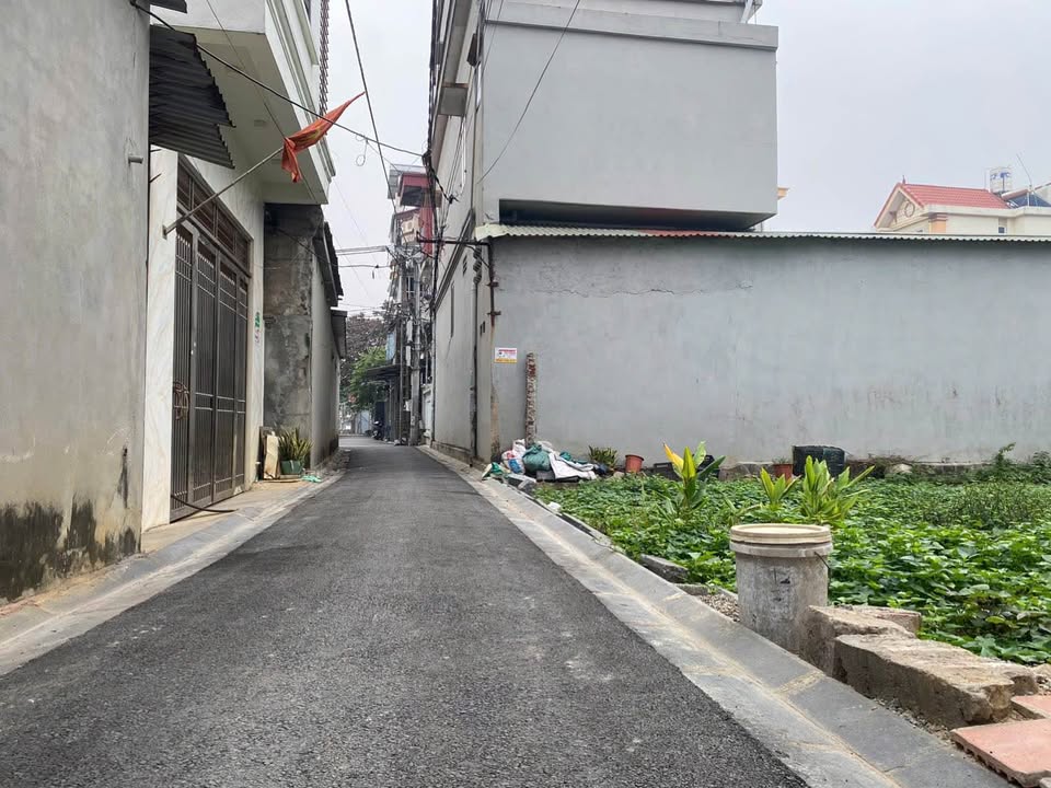 Đất thổ cư 100m² tại Việt Hùng, Đông Anh - Giá chỉ 5 tỷ VND!