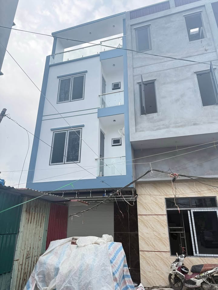 Nhà 4 tầng tại khu tái định cư Quang Trung, Thái Bình - Ô tô đậu cửa, giá chỉ 2 tỷ!