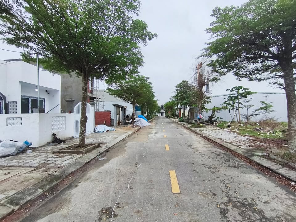 Đất nền Sungate Điện Ngọc 80m² giá chỉ 2.7 tỷ - Cơ hội đầu tư tuyệt vời!