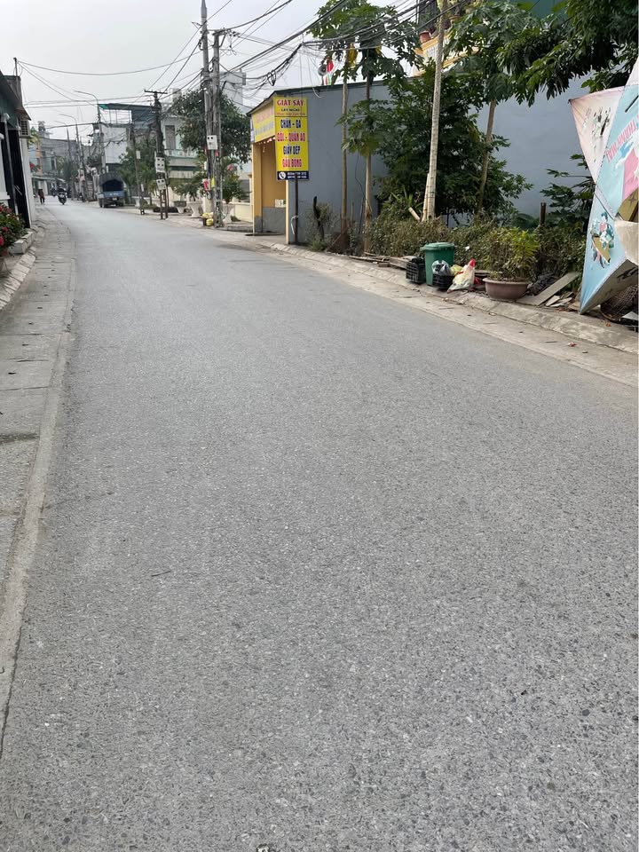 Nhà cấp 4 gác lửng Phố Ngọc Mai, Quảng Thành 46m² giá 1.6 tỷ - Chính chủ, sổ đỏ