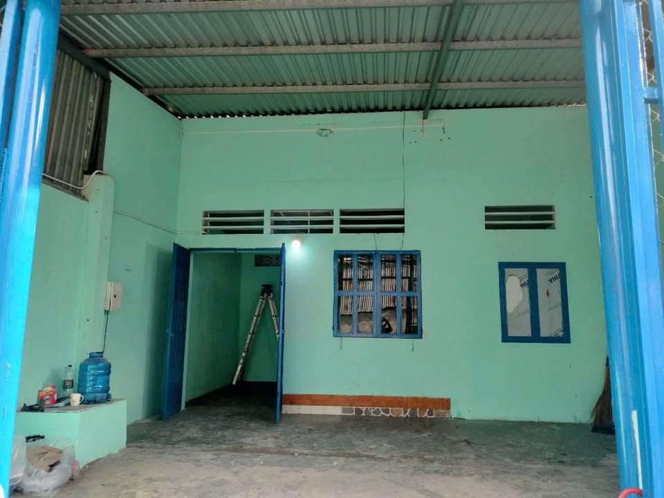 Nhà cho thuê tại An Thạnh, Thuận An - 105m² chỉ 4 triệu/tháng - Sân rộng thoáng đãng!