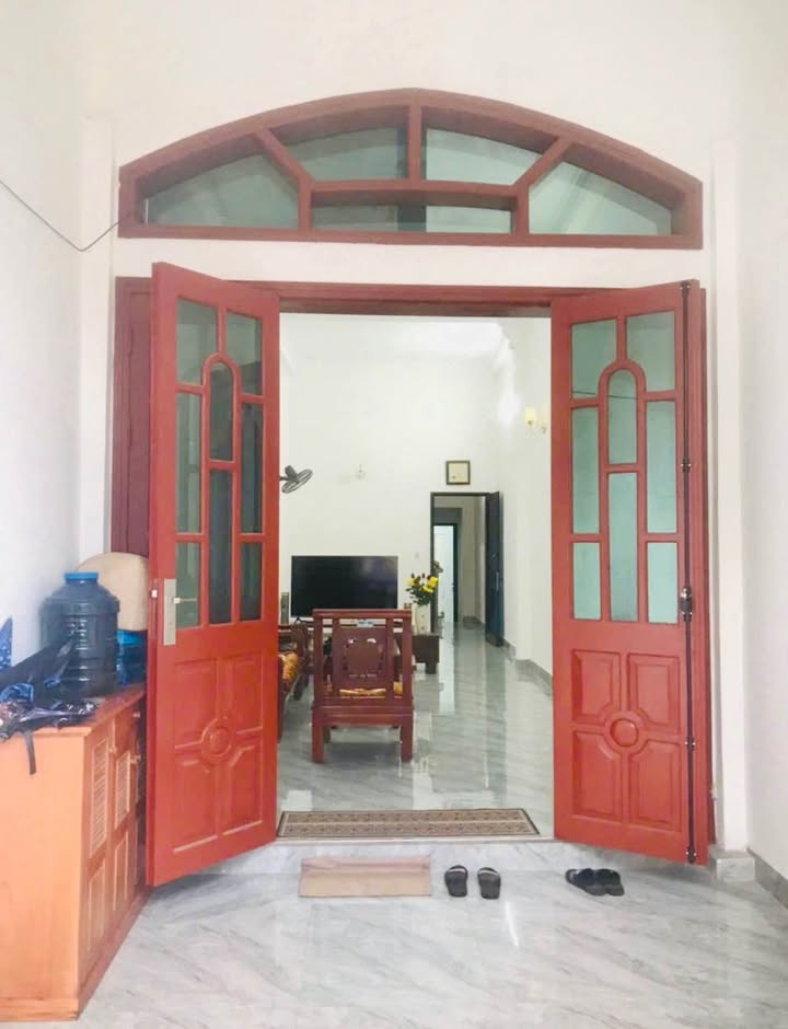 Nhà 2 Tầng 1 Tum tại Tổ 6 Hòa Bình - Giá 2.25 tỷ - Sẵn sàng vào ở ngay!