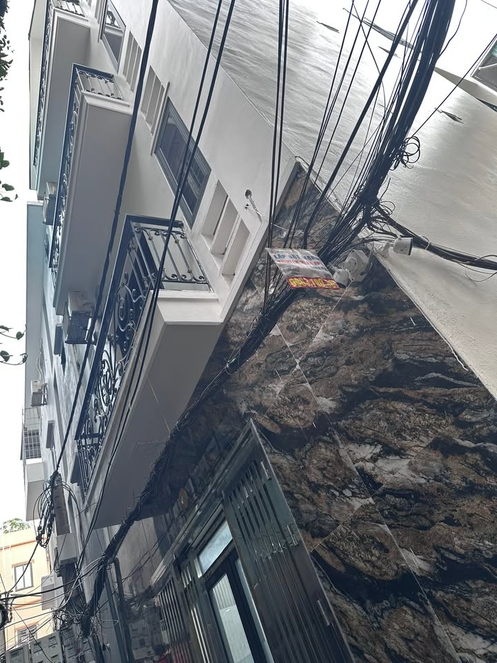 Nhà phố Dịch Vọng, Cầu Giấy 65m² giá thoả thuận - Lô góc kinh doanh sầm uất!