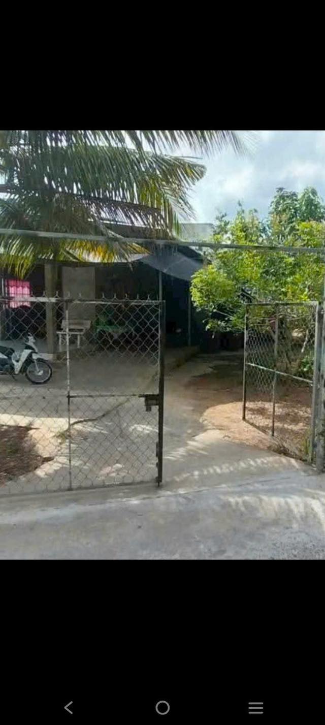 Đất và nhà Chợ Lách 551m² giá 1.05 tỷ - Mặt tiền đường lớn, cơ hội đầu tư tuyệt vời!