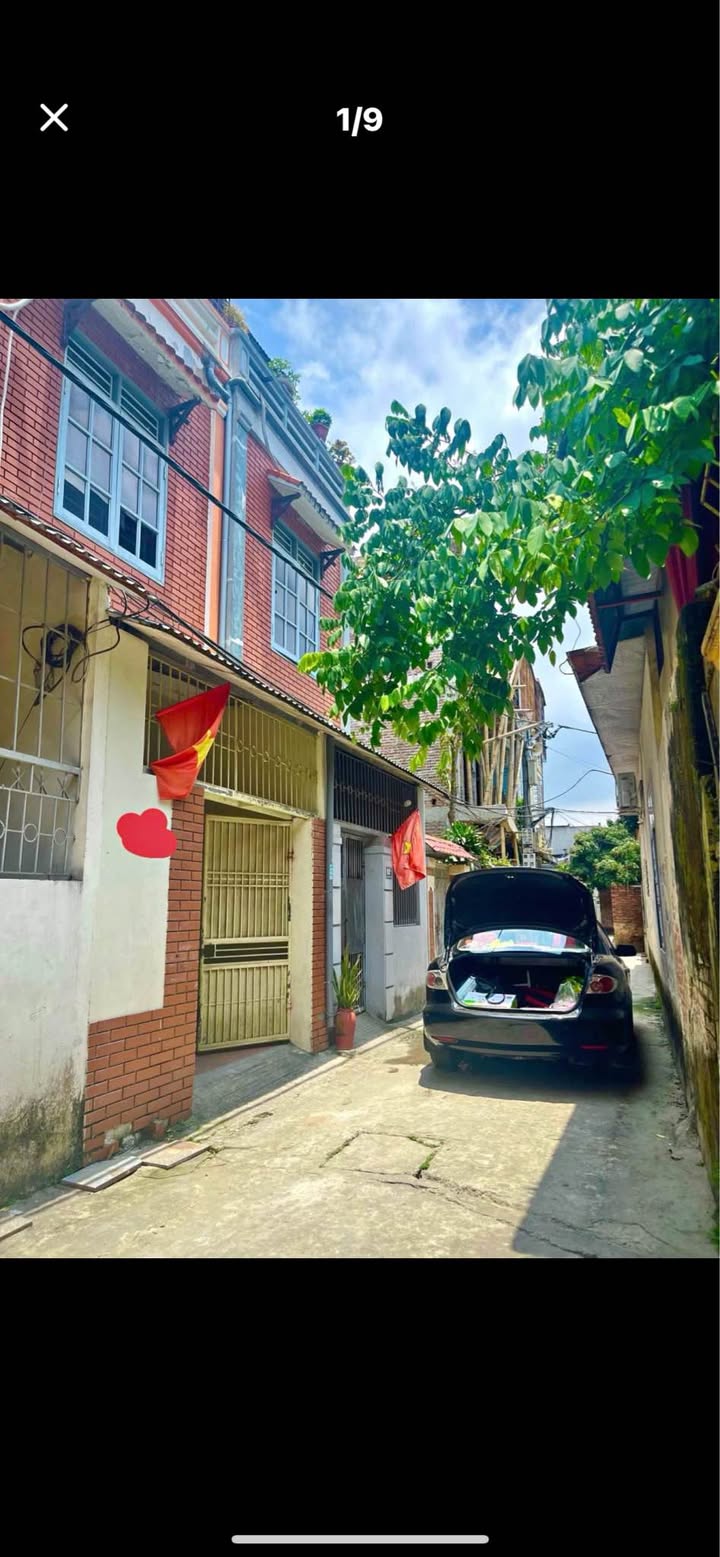 Nhà 2 tầng tại Cao Bá Quát, 48m² giá 2 tỷ - Tiện nghi, gần trường và chợ!