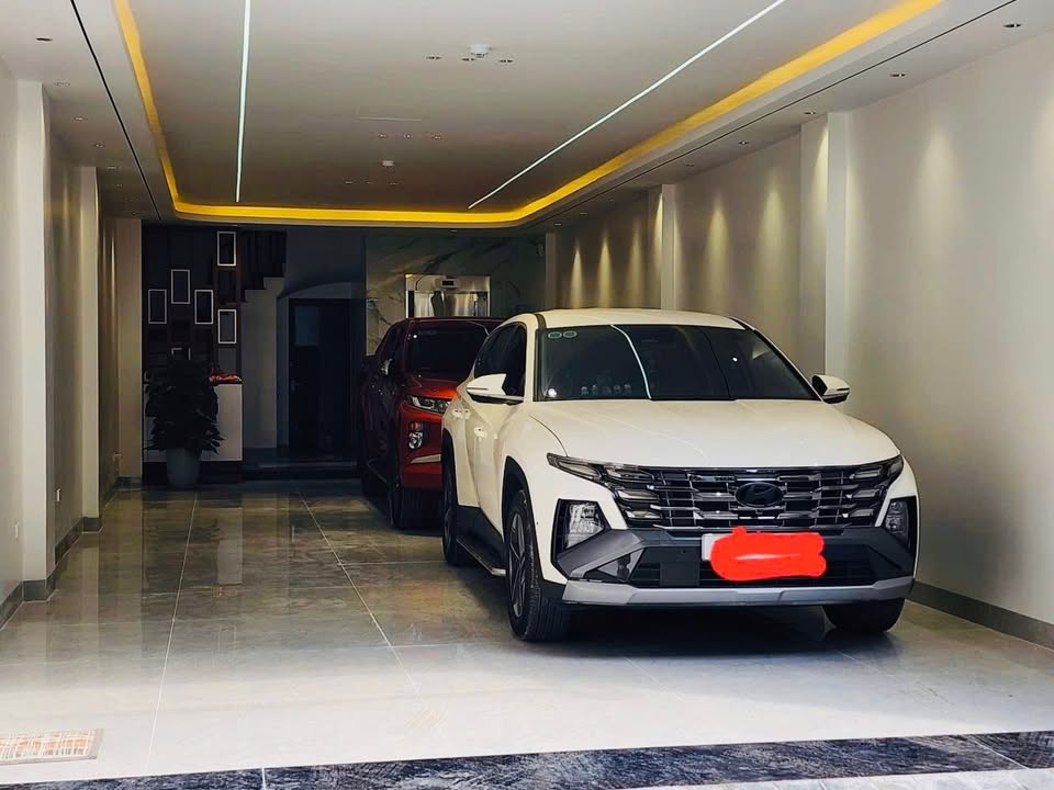 Nhà 7 tầng Phúc Đồng 86m² giá 2x tỷ - Thiết kế sang trọng, thang máy nhập khẩu!